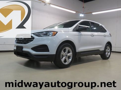Used 2019 Ford Edge SE image 1