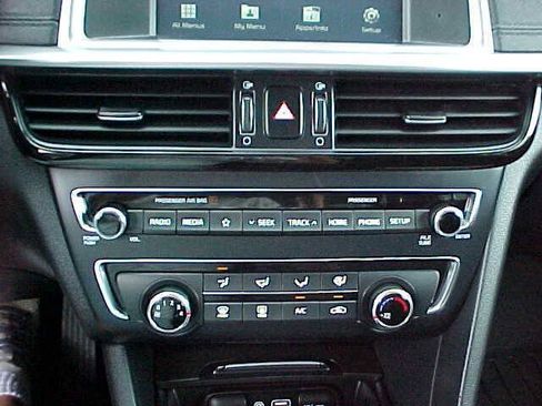 Used 2019 Kia Optima LX w/ LX 17" Wheel Package FWD image 26