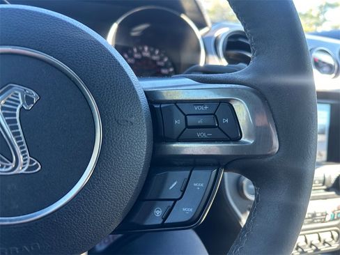 Used 2016 Ford Mustang Shelby GT350 w/ Technology Package image 30