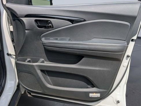 Used 2023 Honda Passport Elite image 24