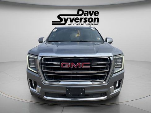 Used 2022 GMC Yukon SLT image 2
