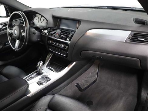 Used 2017 BMW X4 M40i image 6