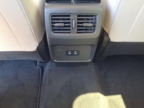 Used 2024 Nissan Rogue SV FWD image 13