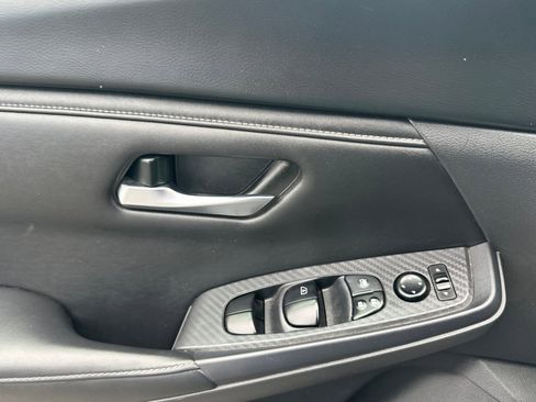 Certified 2024 Nissan Sentra SV image 11