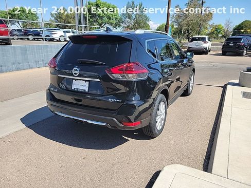 Used 2019 Nissan Rogue SV image 7