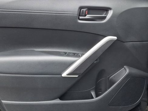 Used 2025 Toyota Corolla Cross AWD Hybrid image 14