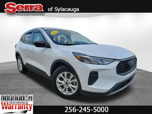 Used 2023 Ford Escape Active image 1