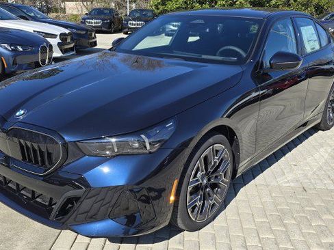 New 2026 BMW 530i w/ M Sport Package RWD image 9