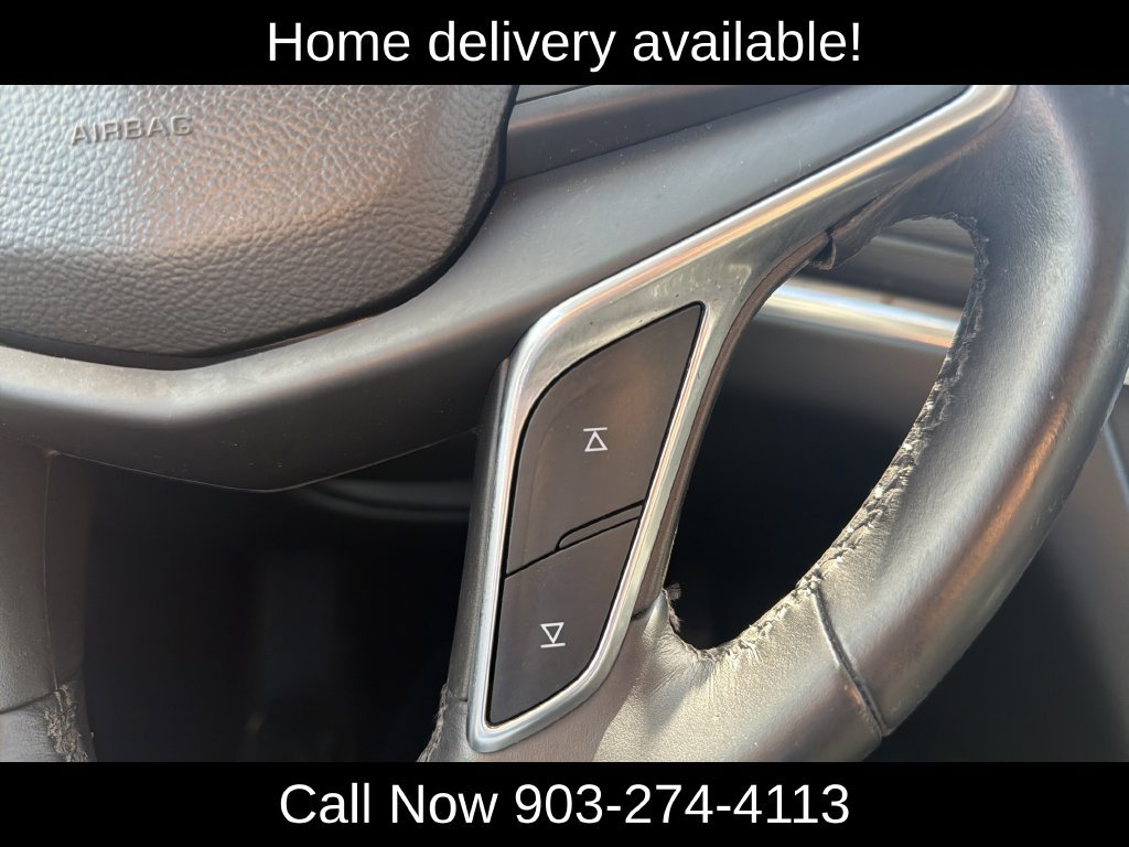 Used 2017 Cadillac XT5 Luxury w/ Driver Awareness Package FWD image 29