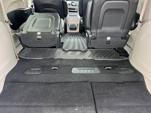 Used 2018 Chrysler Pacifica Touring Plus image 35