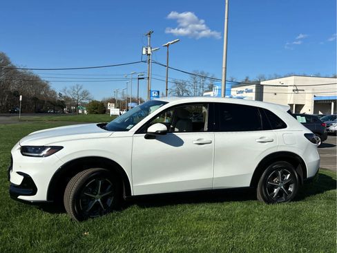 Certified 2024 Honda HR-V EX-L image 6