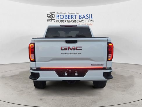 Used 2023 GMC Sierra 1500 Elevation image 4