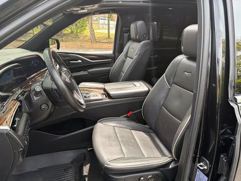 Used 2024 Cadillac Escalade ESV Premium Luxury w/ Performance Package AWD/4WD image 27