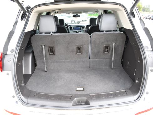 Used 2021 Buick Enclave Essence FWD image 20