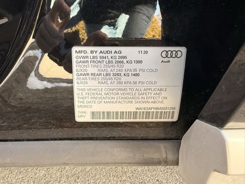 Used 2021 Audi Q5 e Premium Plus w/ Premium Plus Package image 27