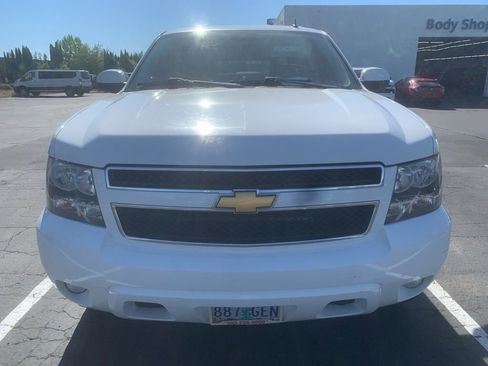 Used 2012 Chevrolet Suburban LT AWD/4WD image 6