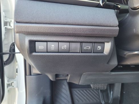 Used 2026 Toyota Camry LE w/ Convenience Package image 25