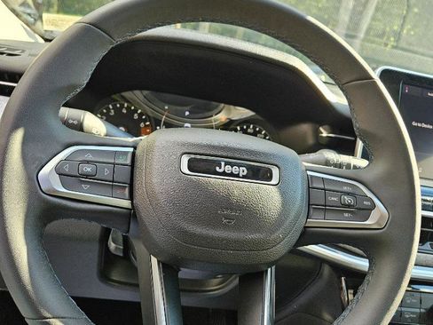 Used 2022 Jeep Compass Latitude w/ Sun and Sound Group image 44