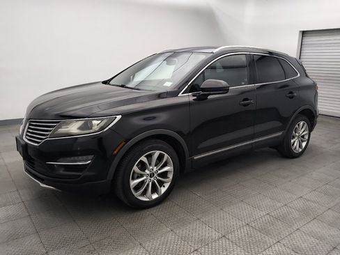 Used 2017 Lincoln MKC Select FWD image 2