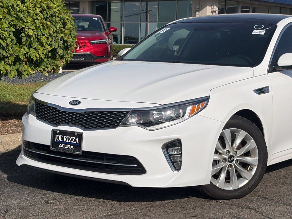 Used 2018 Kia Optima S w/ Panoramic Sunroof Package FWD image 3