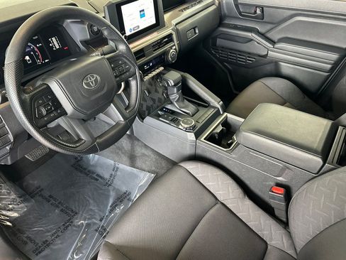 Certified 2025 Toyota Tacoma SR5 image 10