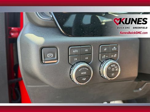 New 2026 GMC Sierra 1500 Elevation w/ Elevation Premium Package AWD/4WD image 17