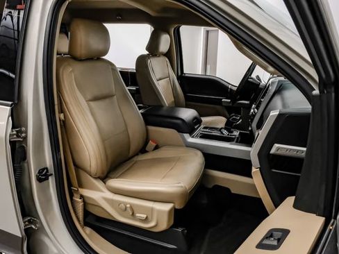Used 2017 Ford F150 Lariat RWD image 31