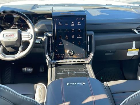 New 2026 GMC Yukon XL AT4 Ultimate AWD/4WD image 17