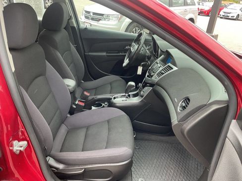 Used 2013 Chevrolet Cruze LT FWD image 34