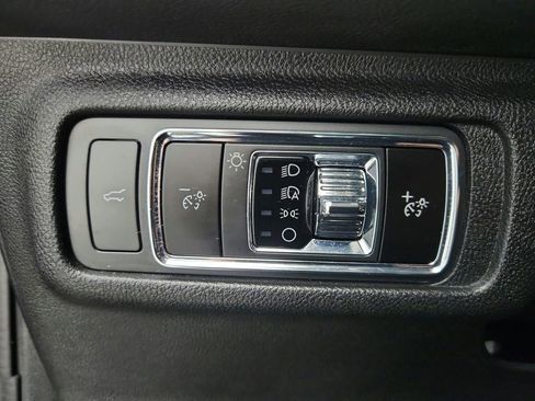 Used 2022 Lincoln Corsair FWD image 24