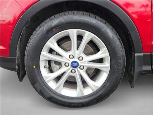 Used 2018 Ford Escape SE w/ SE Sync 3 Package image 22