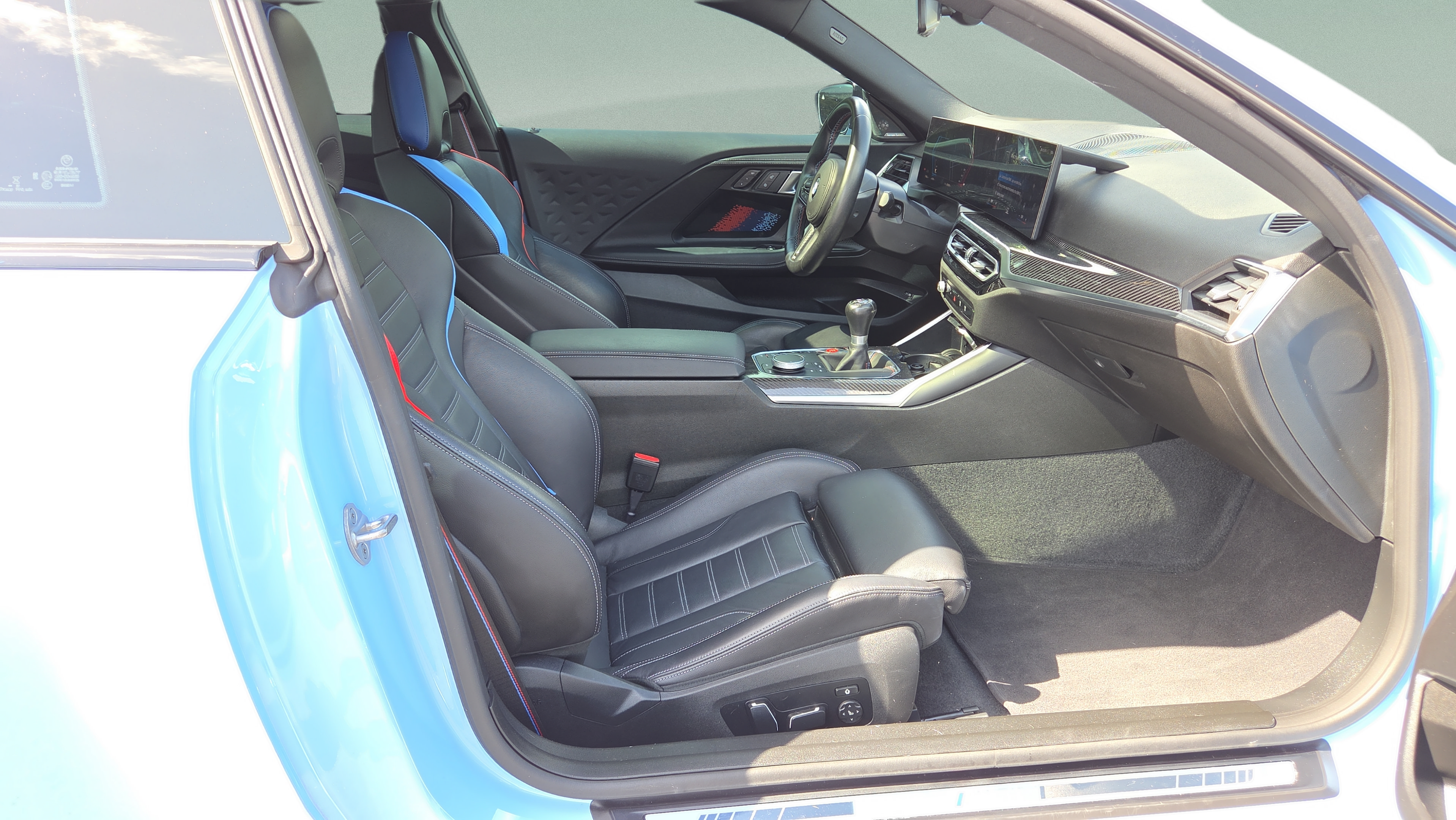 Used 2024 BMW M2 w/ Lighting Package RWD image 17