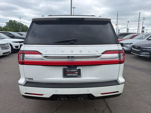 Used 2020 Lincoln Navigator Reserve w/ Equipment Group 208A Reserve AWD/4WD image 6