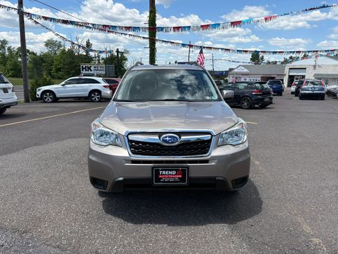 Used 2015 Subaru Forester 2.5i Premium w/ All-Weather Package AWD/4WD image 8