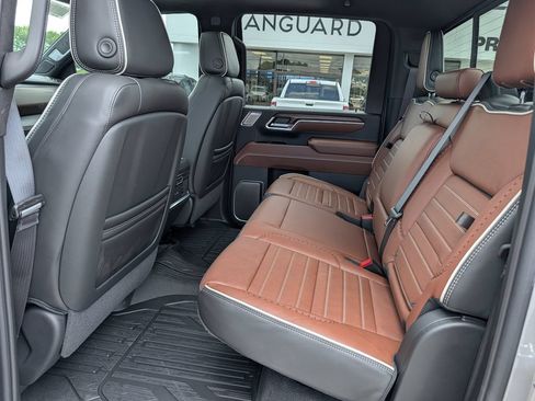 New 2026 GMC Sierra 2500 Denali Ultimate AWD/4WD image 28