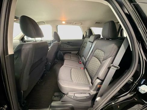 Used 2023 Nissan Pathfinder SV FWD image 21