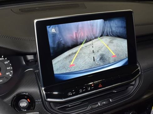 New 2026 Jeep Compass Latitude image 13