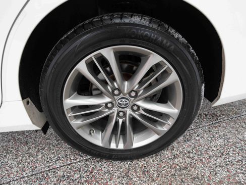 Used 2016 Toyota Camry SE image 28