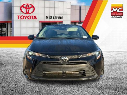 Used 2024 Toyota Corolla LE FWD image 8