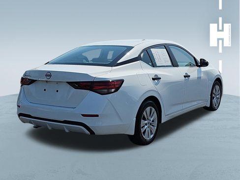 Used 2025 Nissan Sentra S FWD image 4