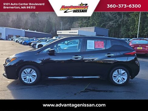 Used 2023 Nissan Leaf S image 2