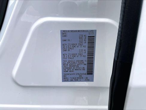 New 2026 Nissan Pathfinder S image 22