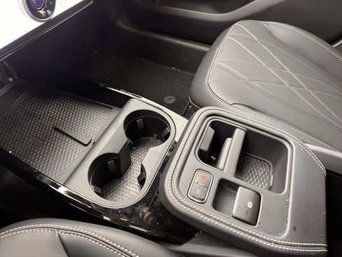 Used 2025 Ford Mustang Mach-E Select image 17