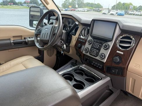 Used 2015 Ford F250 Lariat w/ FX4 Off-Road Package AWD/4WD image 9
