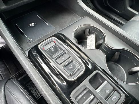 Used 2024 Honda Pilot EX-L image 16