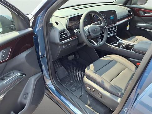 New 2026 Chevrolet Traverse Z71 w/ Driver Confidence Package image 10