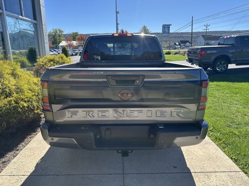 New 2026 Nissan Frontier PRO-4X w/ Pro-4x Convenience Package image 4