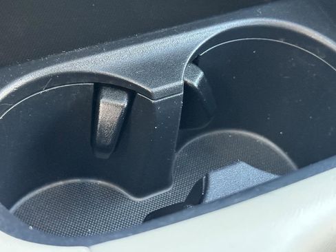 Used 2023 Honda HR-V LX image 19