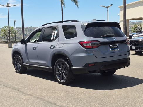 New 2026 Honda Pilot Sport image 9
