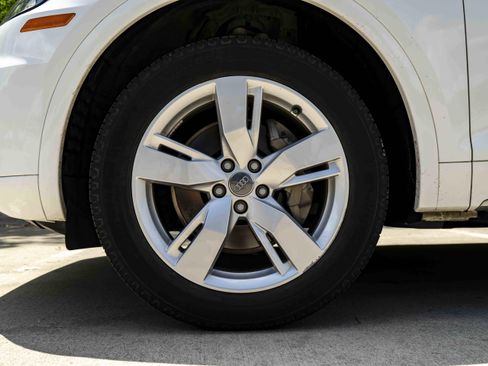 Used 2019 Audi Q5 2.0T Premium Plus AWD/4WD image 14